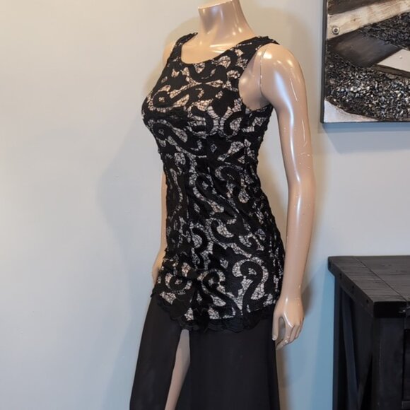 Saints + Secrets Lace Bodice Formal Maxi Dress Slit Chiffon Drop Waist Black - Picture 9 of 16